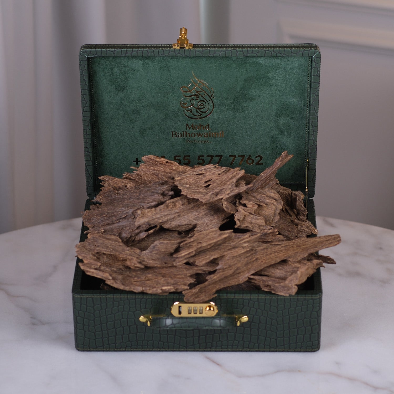 Oudh- Malino Top Super Oudh- Malino Top Super